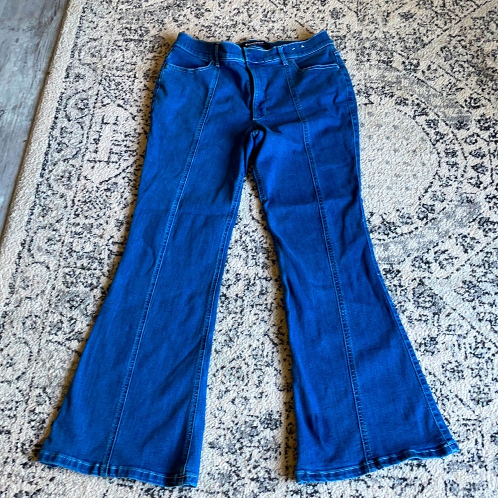 Express flare jeans